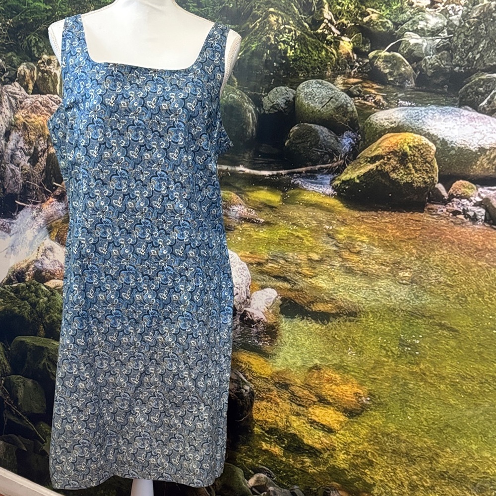 Faded Glory Blue Patterned Sleeveless Top